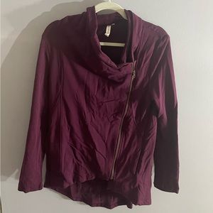 My Beloved Zippered Top NWOT Women’s Large Burgundy